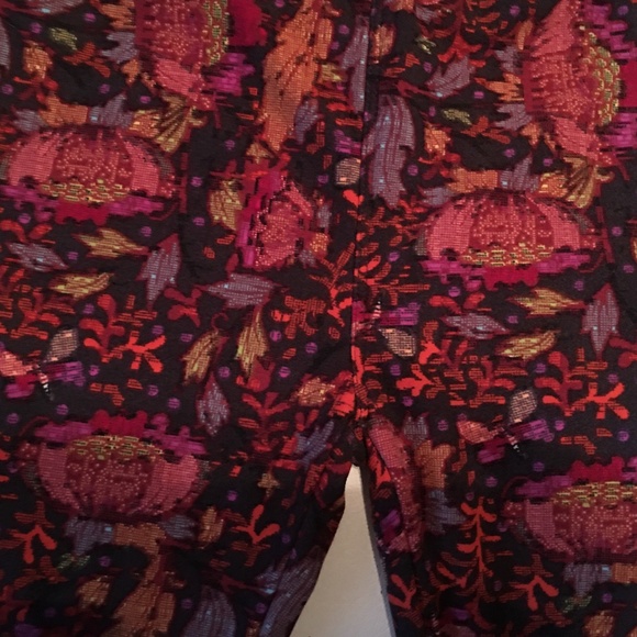 LIKE NEW LuLaRoe Floral Leggings - OS - Picture 5 of 5
